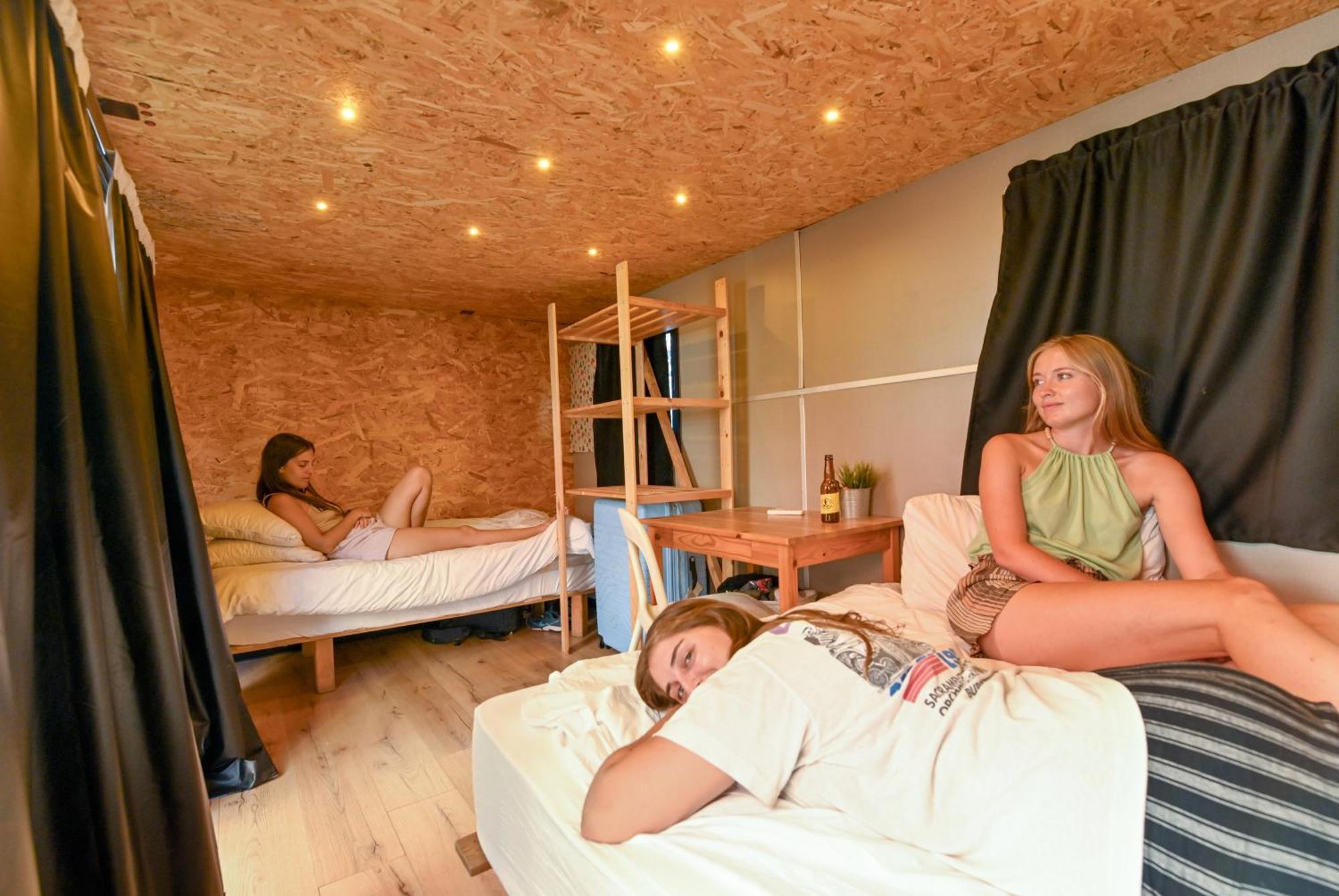 Caravan Hostel Tel Aviv By Roger Age 18-45 Екстер'єр фото