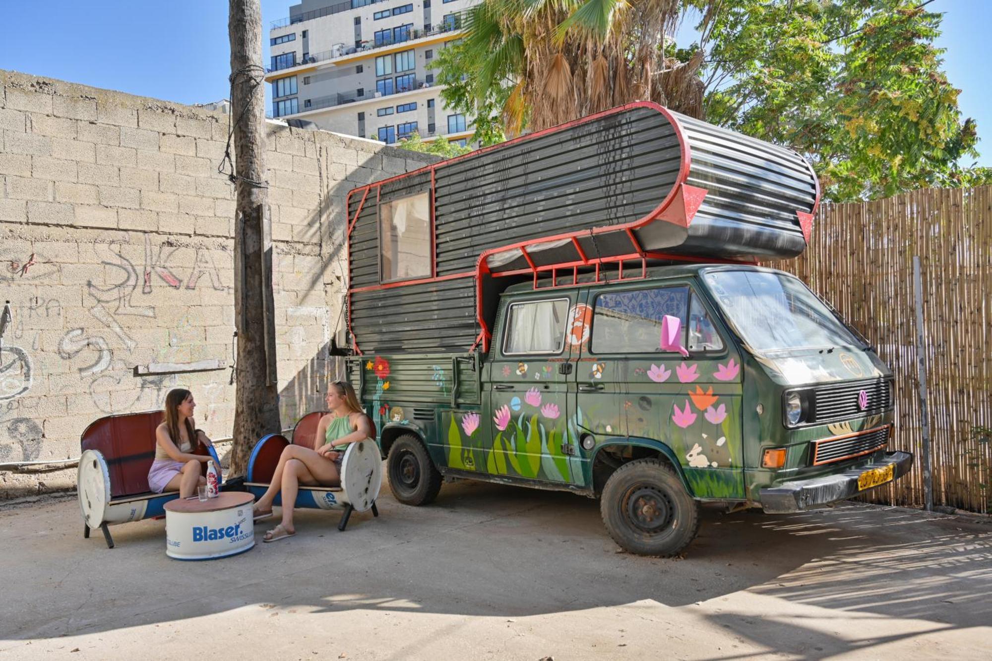 Caravan Hostel Tel Aviv By Roger Age 18-45 Екстер'єр фото