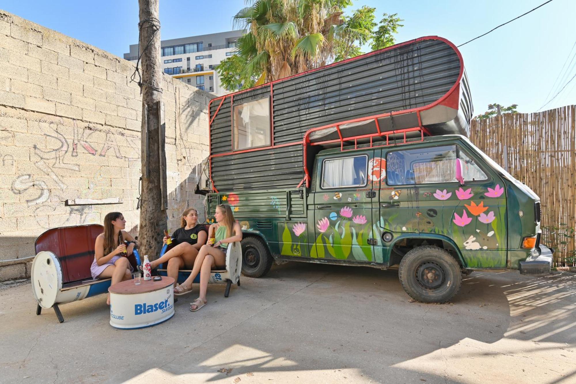 Caravan Hostel Tel Aviv By Roger Age 18-45 Екстер'єр фото