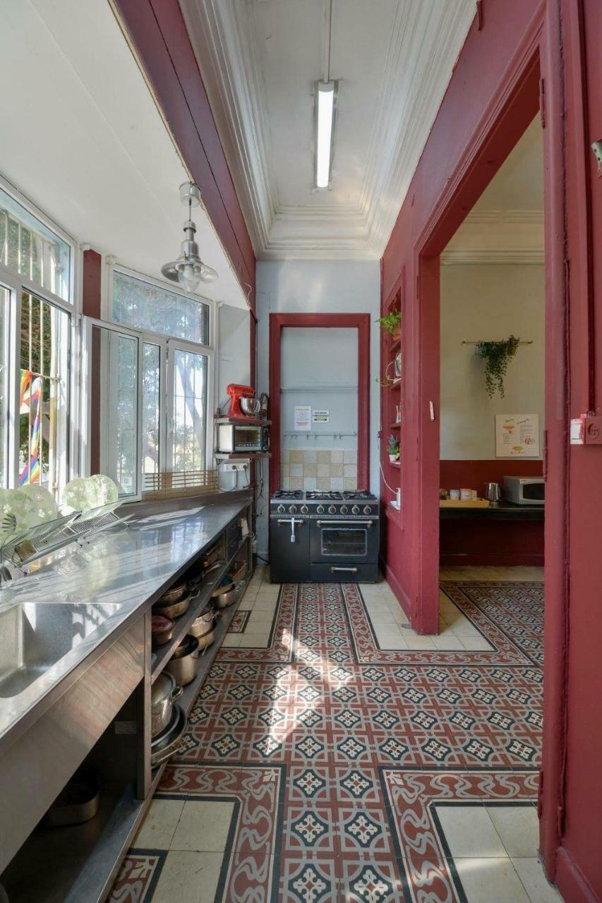 Caravan Hostel Tel Aviv By Roger Age 18-45 Екстер'єр фото